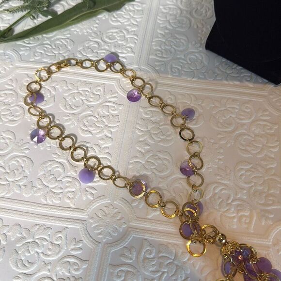 Vintage Bright Gold Tone Amethyst Faceted Plastic Bead Necklace With Filigree Ta - Picture 10 of 15